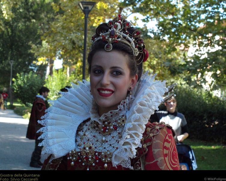 File:Dame04.jpg