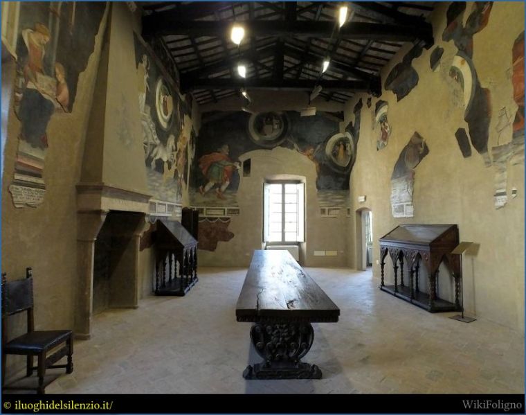 File:PalazzoTrinci-026.jpg
