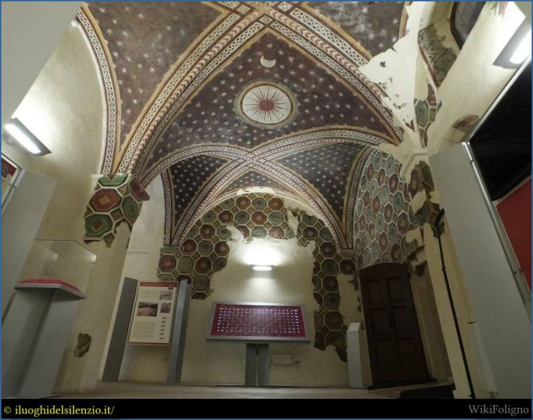 File:PalazzoTrinci-056.jpg
