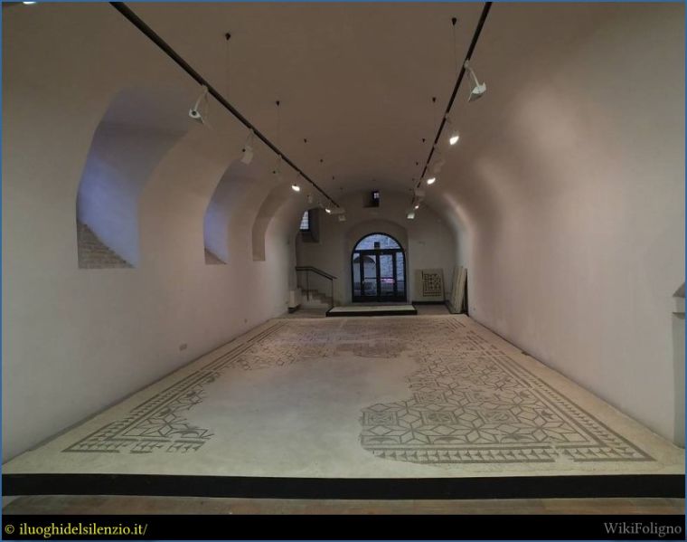 File:PalazzoTrinci-058.jpg