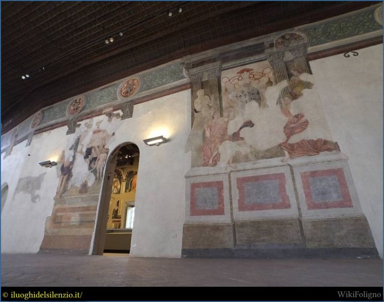 File:PalazzoTrinci-033.jpg