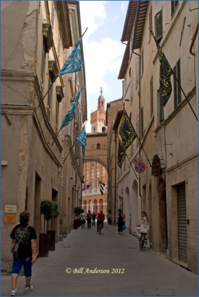 File:L10-ViaXXSettembre.jpg