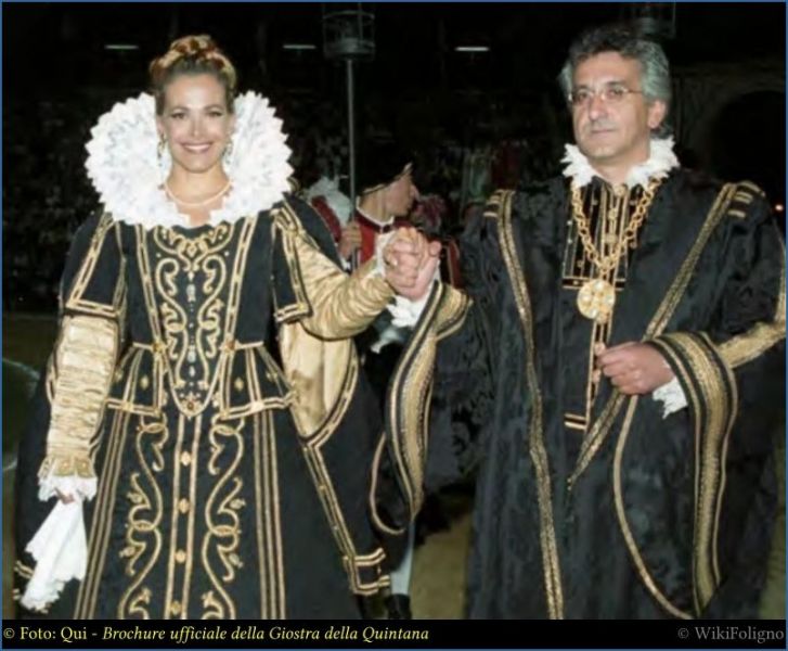 File:2010-BarbaraDUrso.jpg