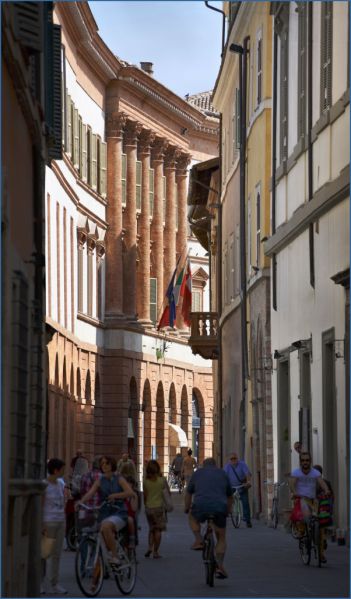 File:L07-ViaGramsci.jpg
