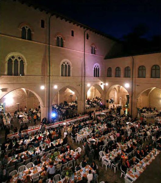 File:CGra002.jpg