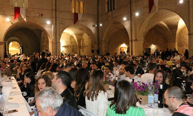 File:CGra001.jpg